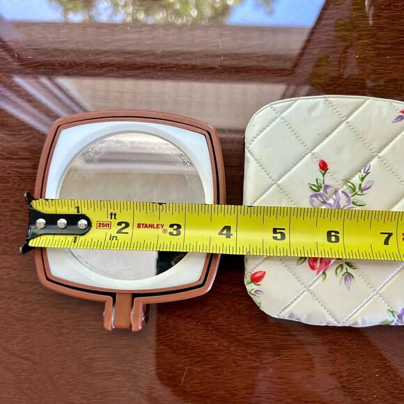 Vintage Folding Travel Mirror with Vinyl Floral Storage Pouch ￼ - Picture 9 of 14